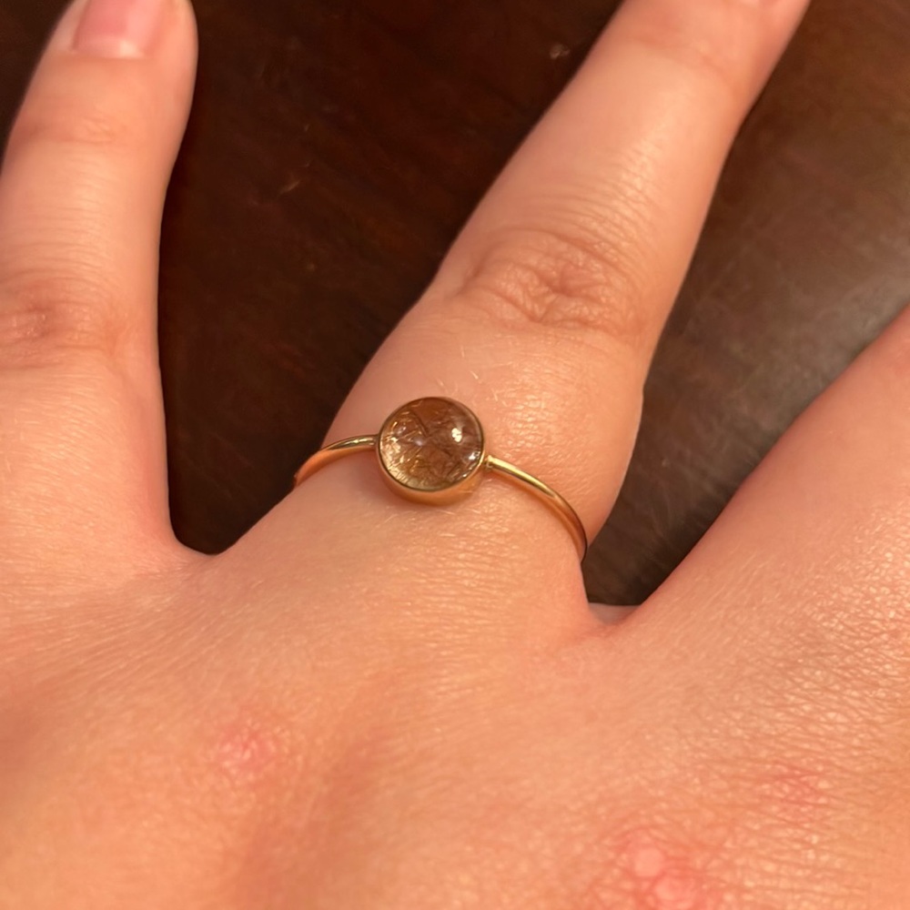 Beautiful gold and quartz ring